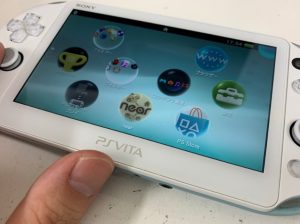 左アナログスティックが壊れて誤動作するPSvita