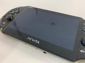 液晶画面に何も表示されないPSVita(PCH-2000)