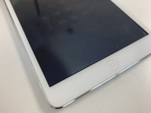液晶画面交換修理後の表示が正常なiPad mini2