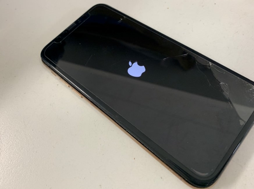 リンゴループするiPhoneXS