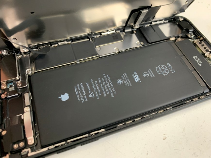 iPhone7Plusのバッテリー最大容量78%まで劣化してすぐ充電切れに 