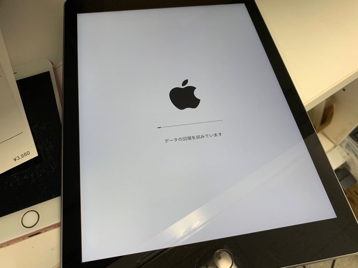 システム修繕でデータ復旧開始したiPad第6世代