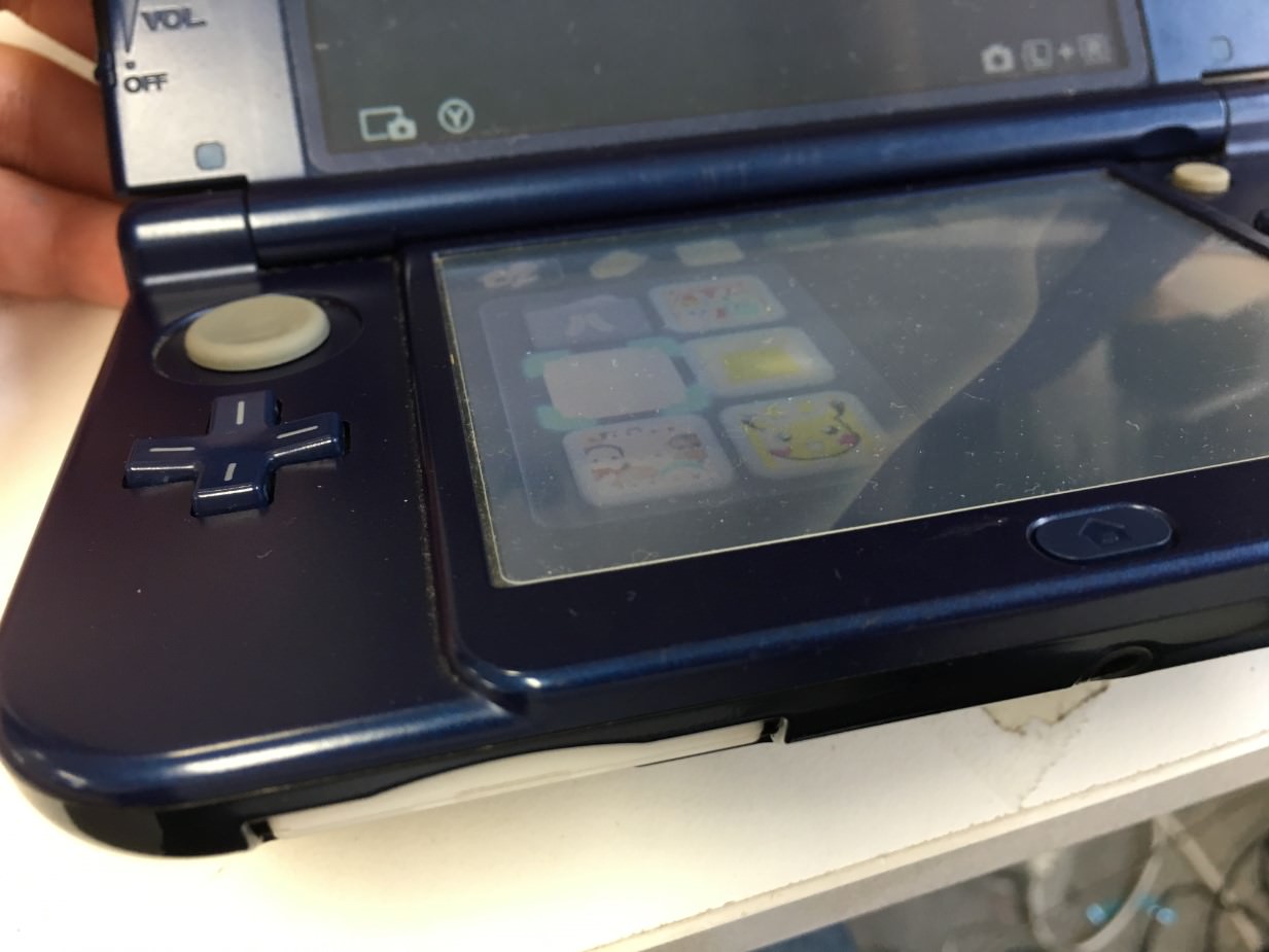 3dsゲームソフト読み込まない ソフトトレイ交換で症状が即日改善 スマホスピタル町田