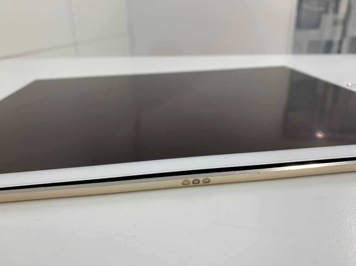 iPad Pro 12.9（第2世代)修理速報 | スマホスピタル町田
