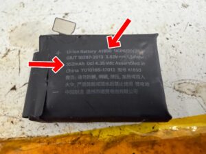 Apple Watch Series3 42mmのバッテリーの型番はA1850で容量は352mAh