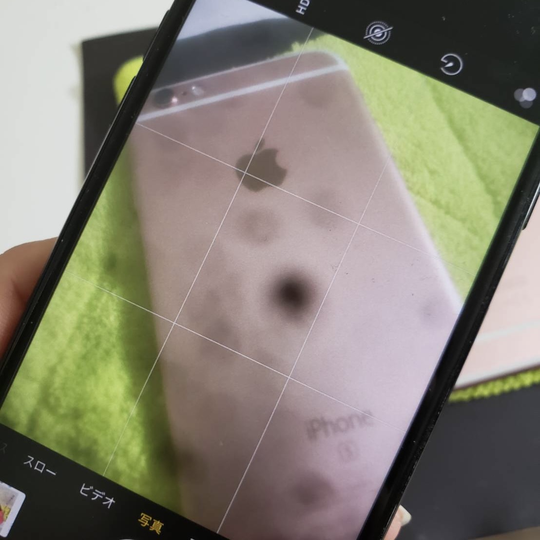 Iphoneのカメラに黒くて丸い影が写る 原因と改善方法を紹介