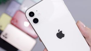 iPhone 11 カメラレンズ修理を解説！カメラレンズが割れた時の対処方法 