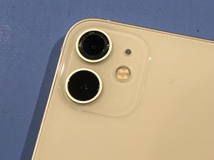 iPhone 12 カメラレンズ修理を解説！カメラレンズ割れとカメラが真っ暗 ...