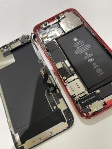 iPhone 12画面修理 7.JPG