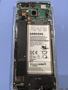 Galaxy バッテリー交換はどこでできる？バッテリー交換費用について解説！