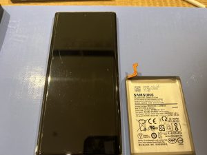 Galaxy note10バッテリー交換5.JPG