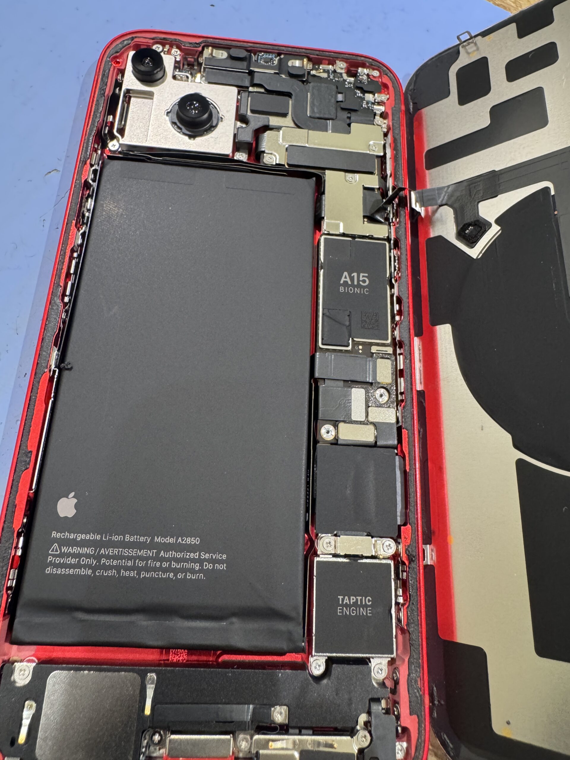 Apple iPhone 14 画面が割れ iPhone14の画面が割れてしまった時の対処法5選！そのまま使い