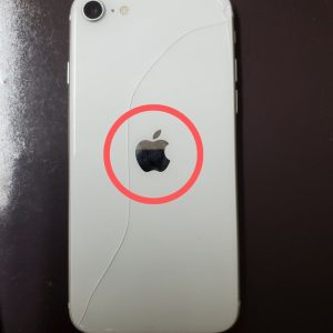 iPhone背面ガラス割れの修理にかかる費用や時間をプロの修理屋が徹底解説！