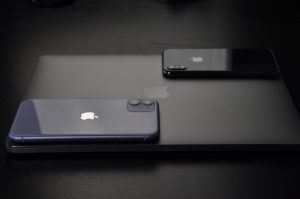 2024年版】iPhone 11 バッテリー交換の値段や交換時間を徹底解説！