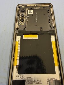 Xperia バッテリー交換 分解