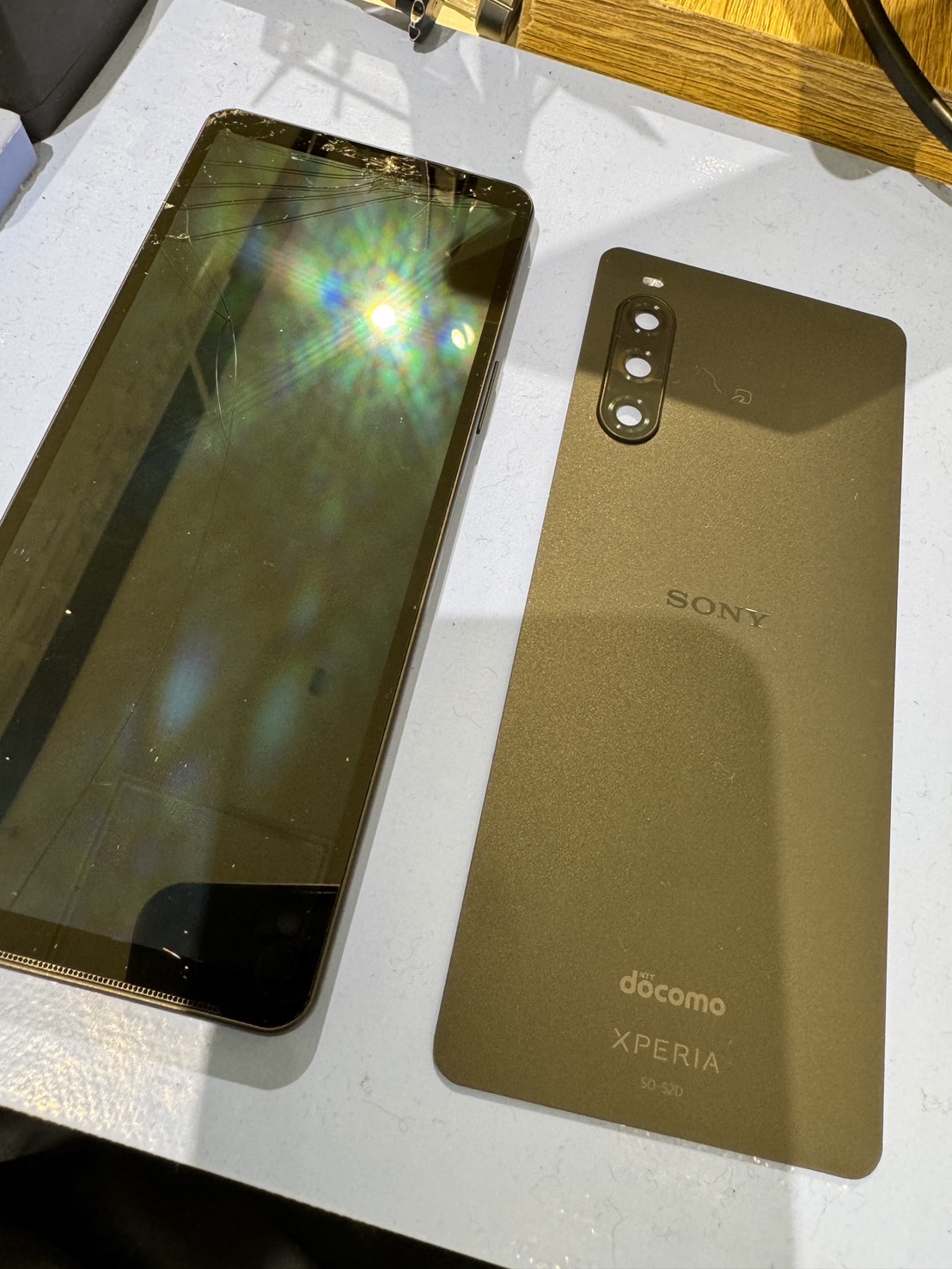Xperia 10 Ⅴの画面修理はどこでする?Xperia 10 Ⅴの画面割れ Xperia 10 Ⅴの画面修理はどこでする?Xperia 10 Ⅴの画面割れ