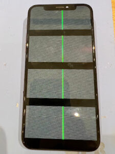 スマホ画面に緑の線