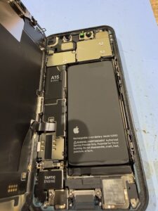 iPhone 13 mini 分解