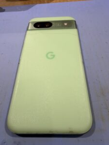 Google Pixel 8a 背面