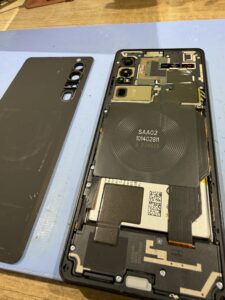 Xperia 1 IV 背面分解