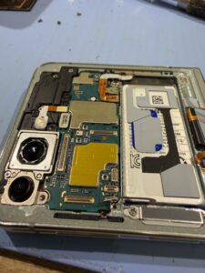 Galaxy Z Flip 5分解工程2