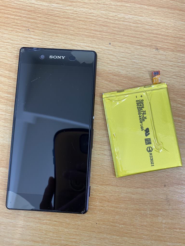 Xperia Z4 バッテリー交換修理