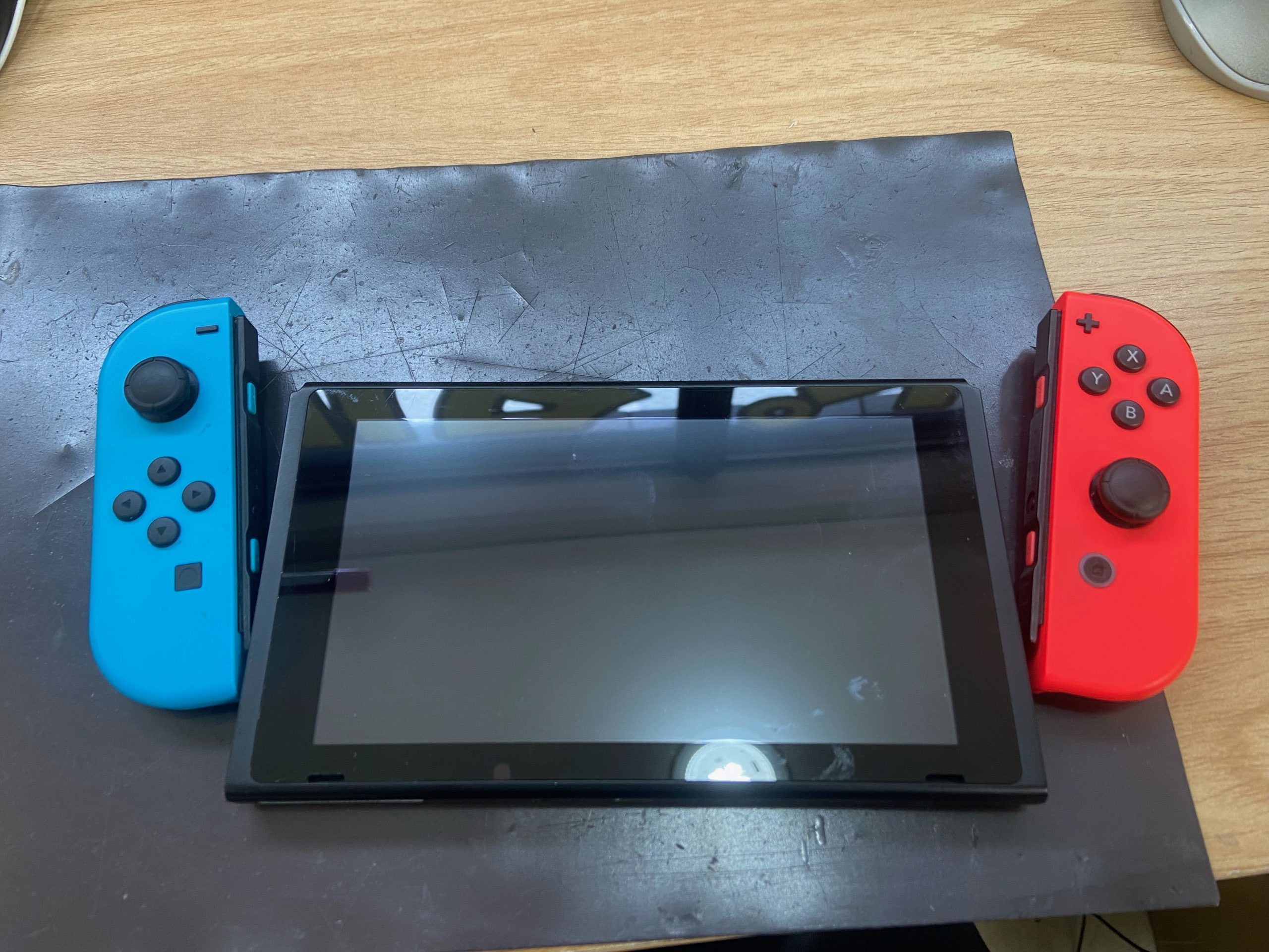 Switch】Joy-Conの無線接続が出来ない⁉ | スマホスピタル埼玉