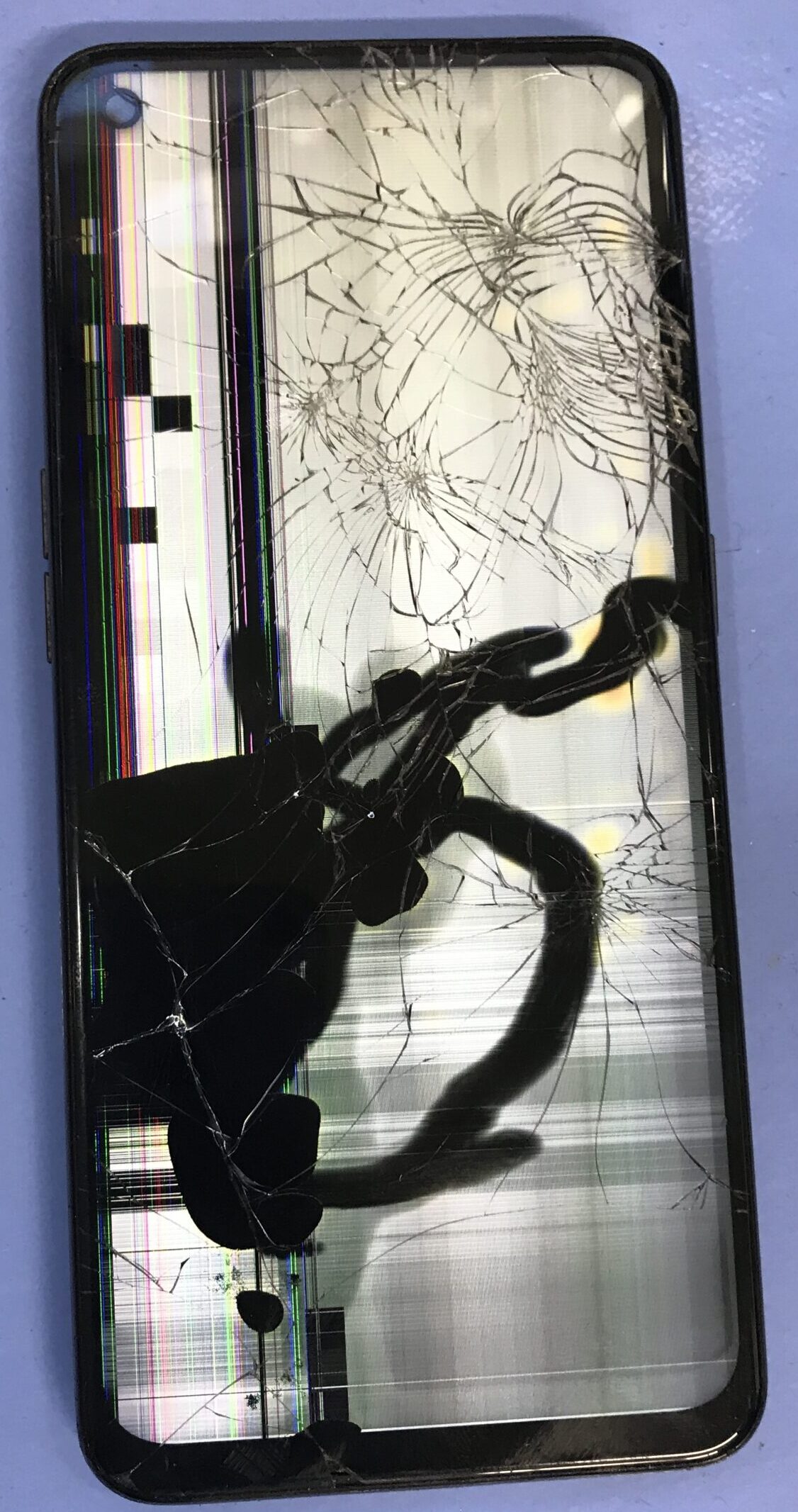 OPPO Reno5A】画面割れ・液晶漏れで操作不能に！？液晶交換で即日復旧