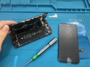 iPhone画面割れ修理 大宮で即日対応
