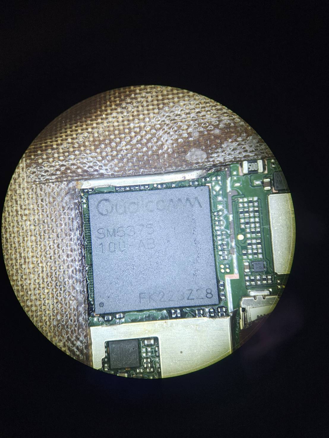 リボールしたCPUを再度取り付けたAQUOS wish2の基板