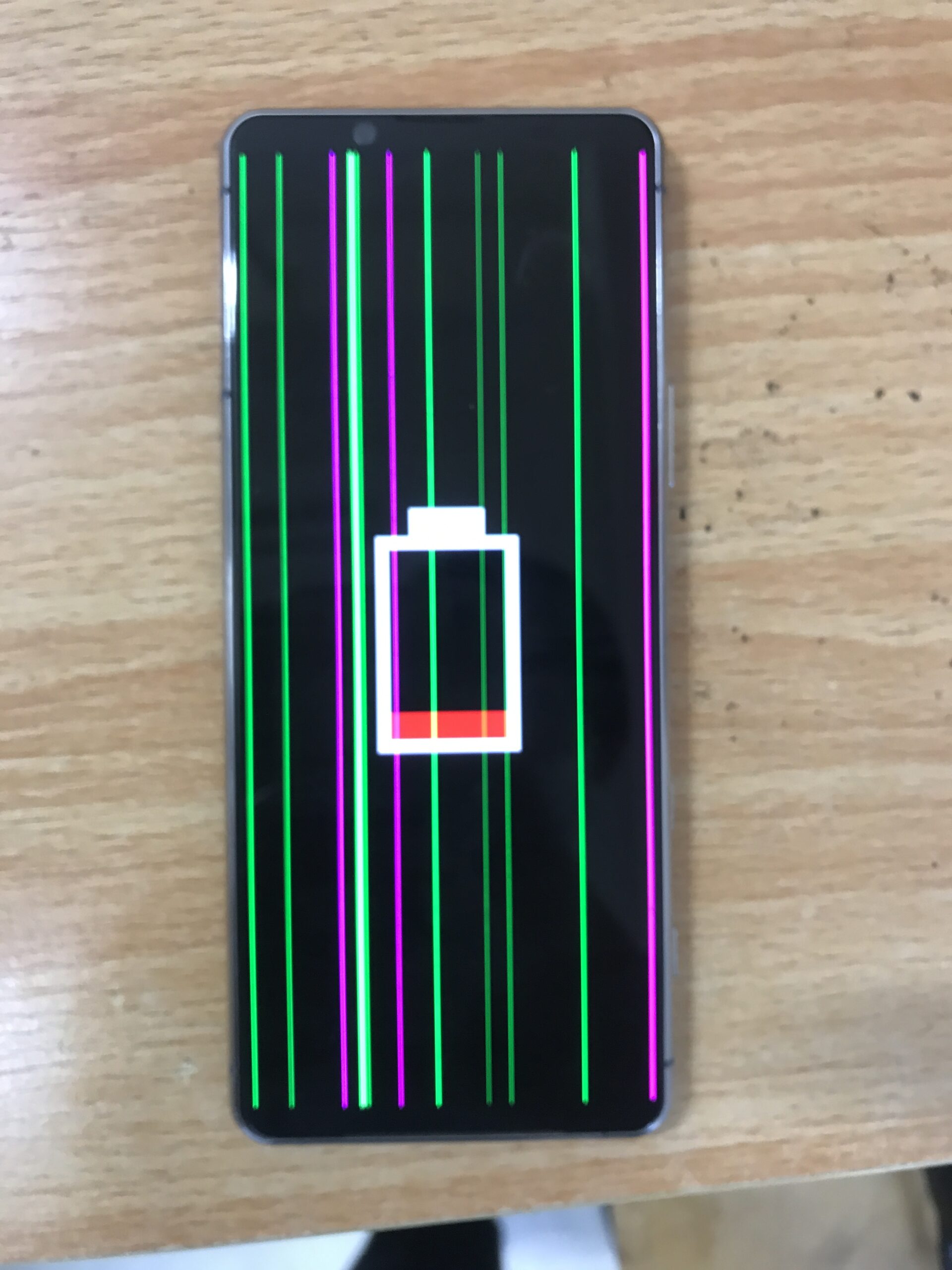Xperia 5 II画面の縦線を即日修理｜大宮
