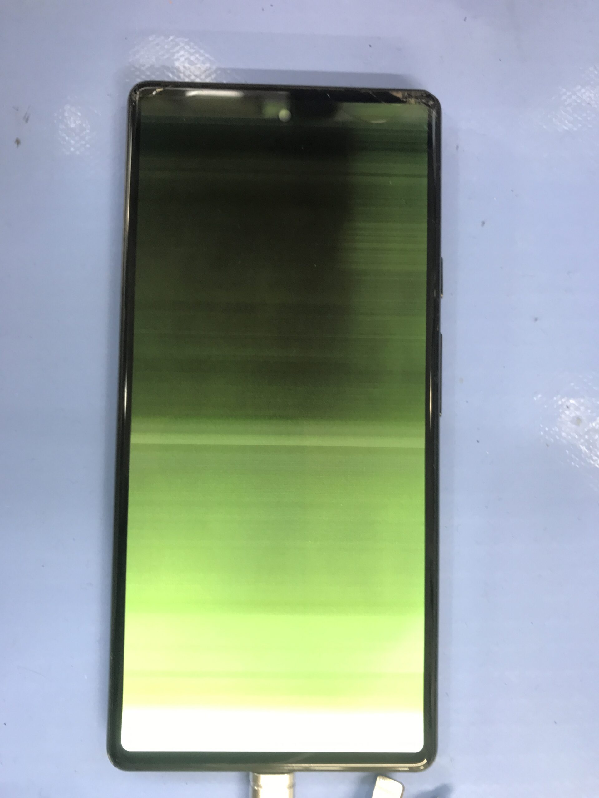 Pixel6の画面が緑色になった表示不良の状態