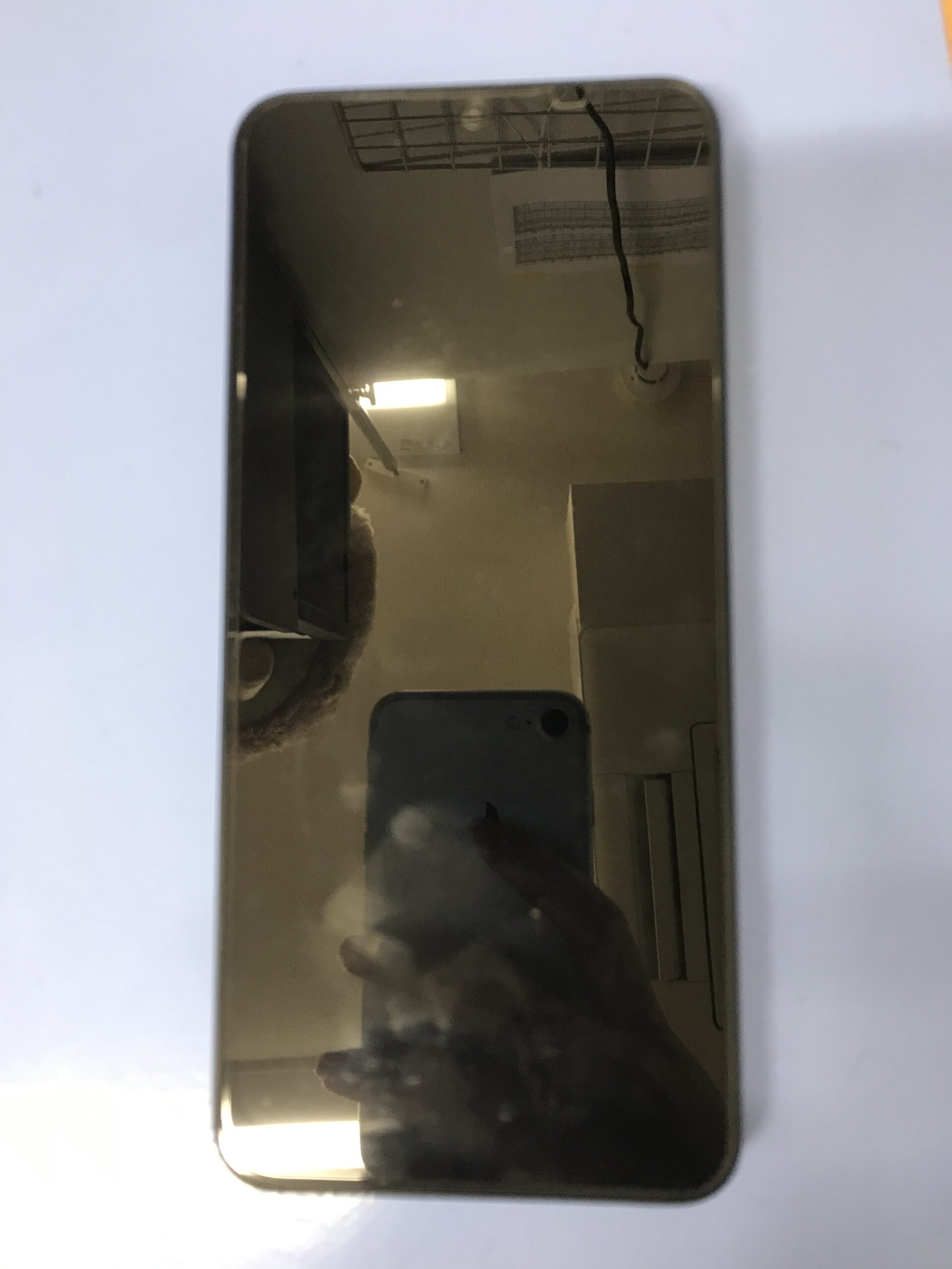 AQUOS wish4の画面が映らない修理前の状態