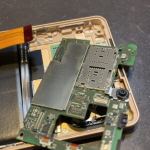 AQUOS Sense6s