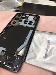 GalaxyS23修理中
