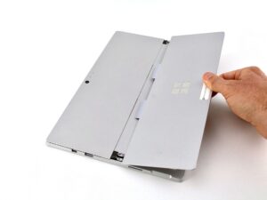 Surfaceのキックスタンド&ヒンジ交換修理