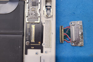 Surfaceの充電口交換修理
