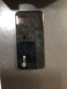 枚方よりiPhoneSE2のホームボタン修理