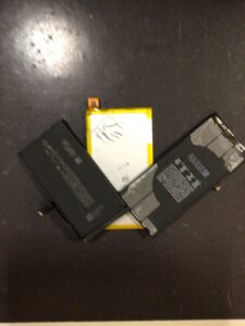 お役立ち情報のご紹介・完全放電　バッテリー画像
