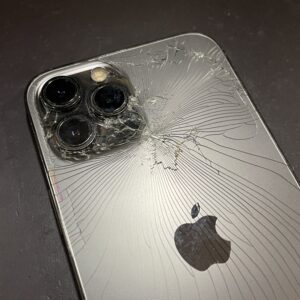 iPhone　背面ガラス