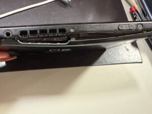 Switchバッテリー交換① バッテリーの写真