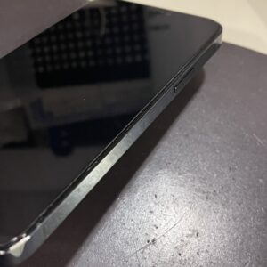 iPhone　バッテリー膨張