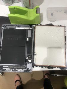 iPad8修理中