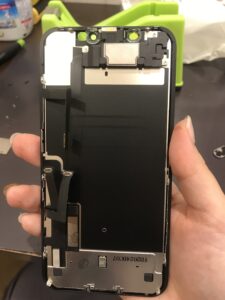 iPhone11画面交換中