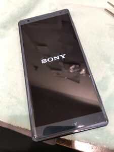 XperiaXZ2修理中