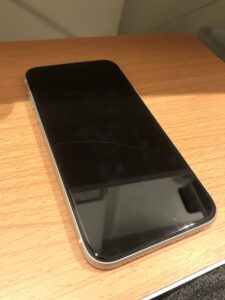 画面交換前のiPhone11