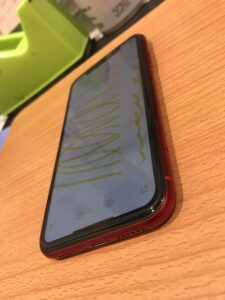 画面交換前のタッチ不良のiPhone11