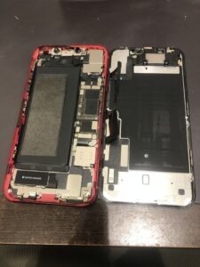 iPhone11の修理中