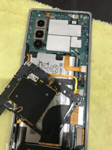 Xperia5Ⅲの修理中
