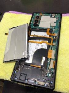 Xperia5の修理中